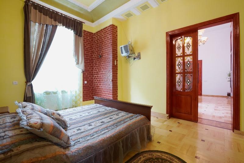 Apartments On Doroshenka 19 Λβιβ Εξωτερικό φωτογραφία