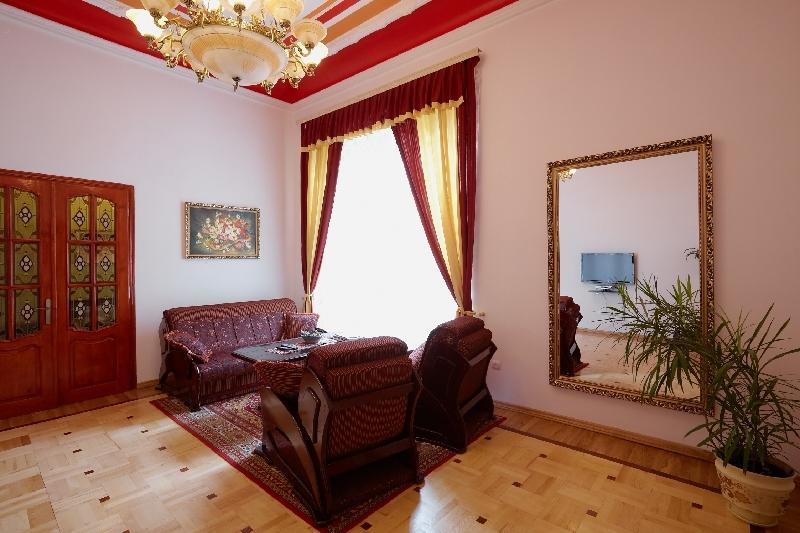 Apartments On Doroshenka 19 Λβιβ Εξωτερικό φωτογραφία